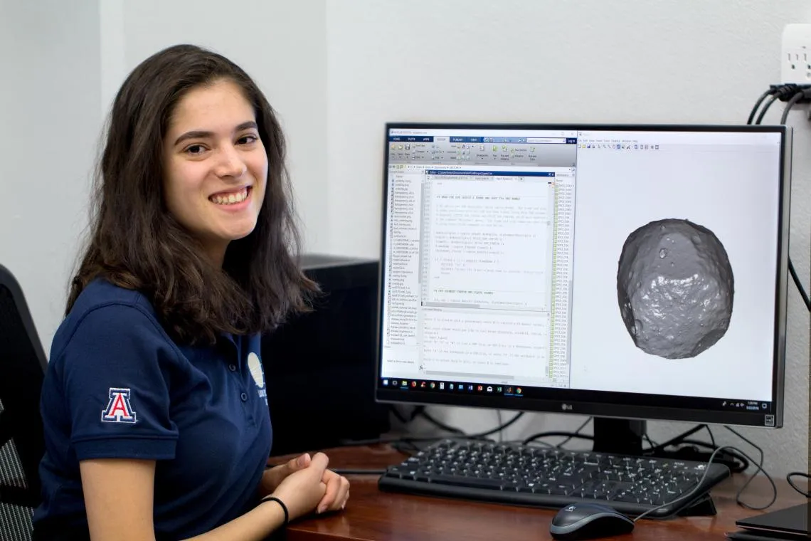 Photo of UArizona undergraduate Adriana Mitchell 